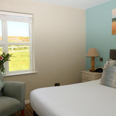 Causeway Hotel Бушмилс Екстериор снимка