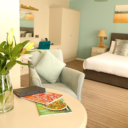 Causeway Hotel Бушмилс Екстериор снимка