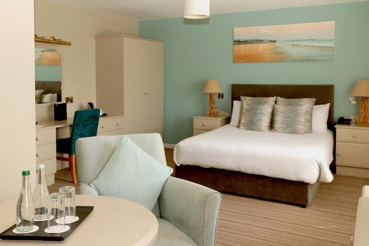 Causeway Hotel Бушмилс Екстериор снимка
