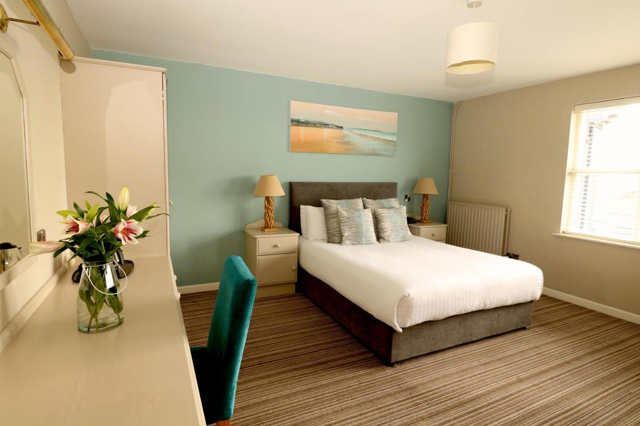 Causeway Hotel Бушмилс Екстериор снимка